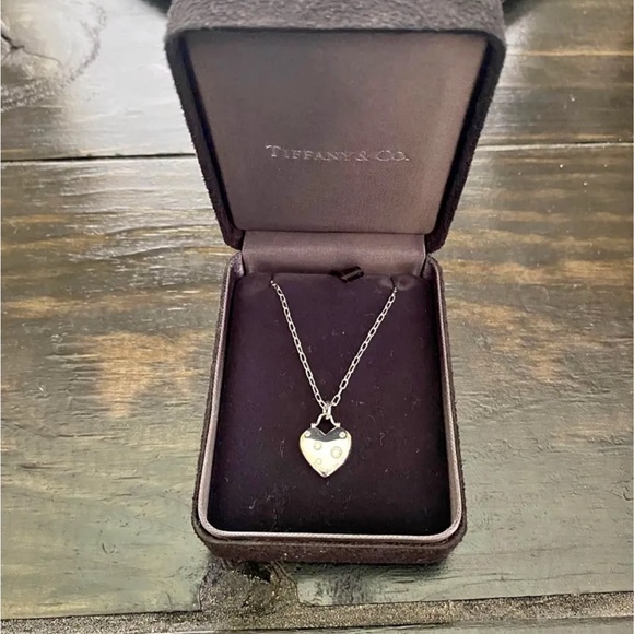 Tiffany & Co. Etoile Diamonds 18k White Gold Heart Pendant & Chain - Picture 2 of 15